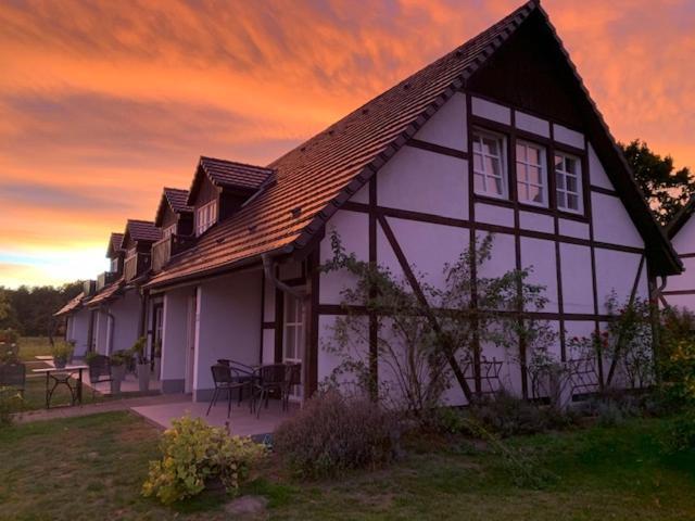 Landhotel Rosenhof Garni Am Plauer See Mit Ladesaeule Fuer E-Autos Quetzin Exteriér fotografie