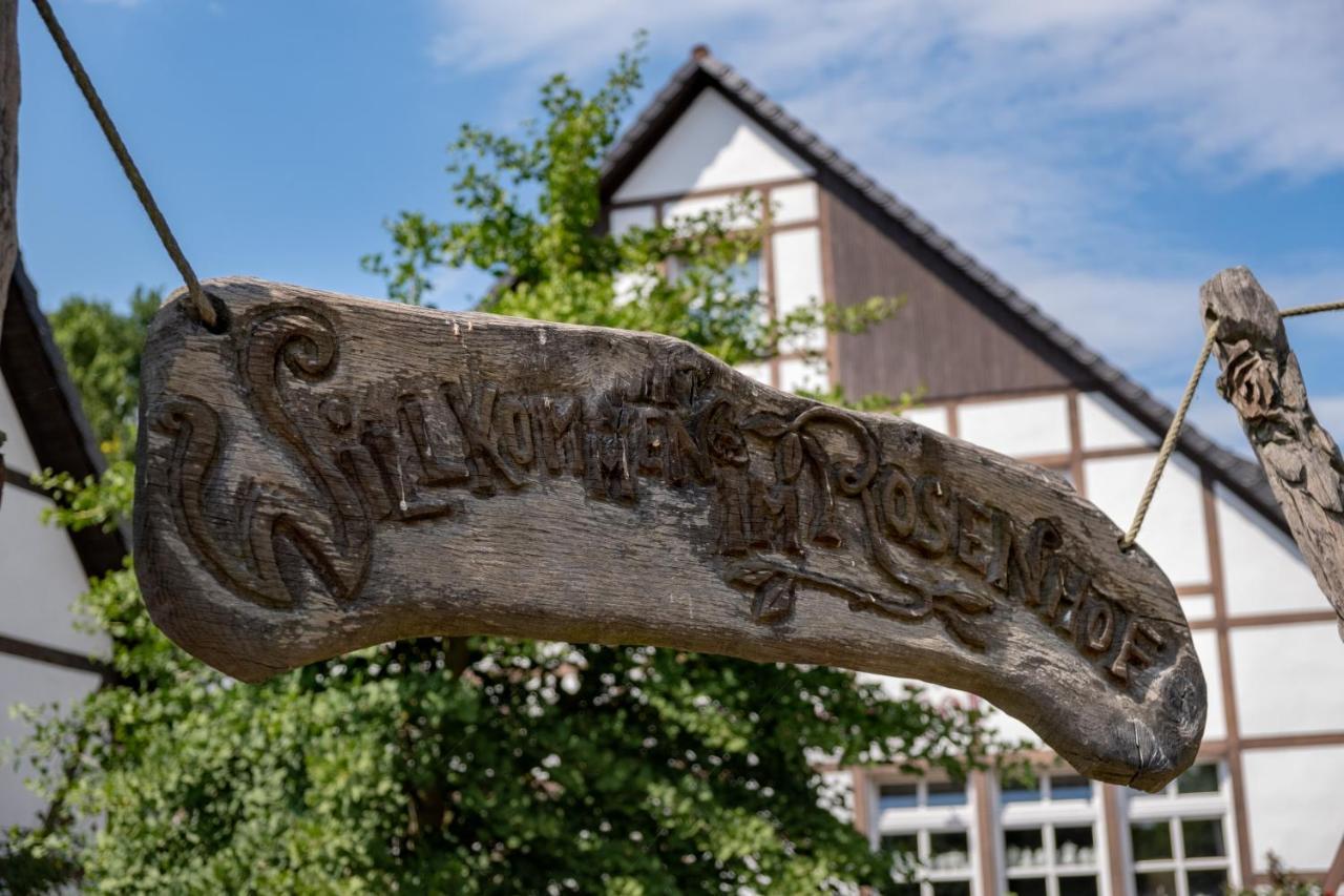 Landhotel Rosenhof Garni Am Plauer See Mit Ladesaeule Fuer E-Autos Quetzin Exteriér fotografie